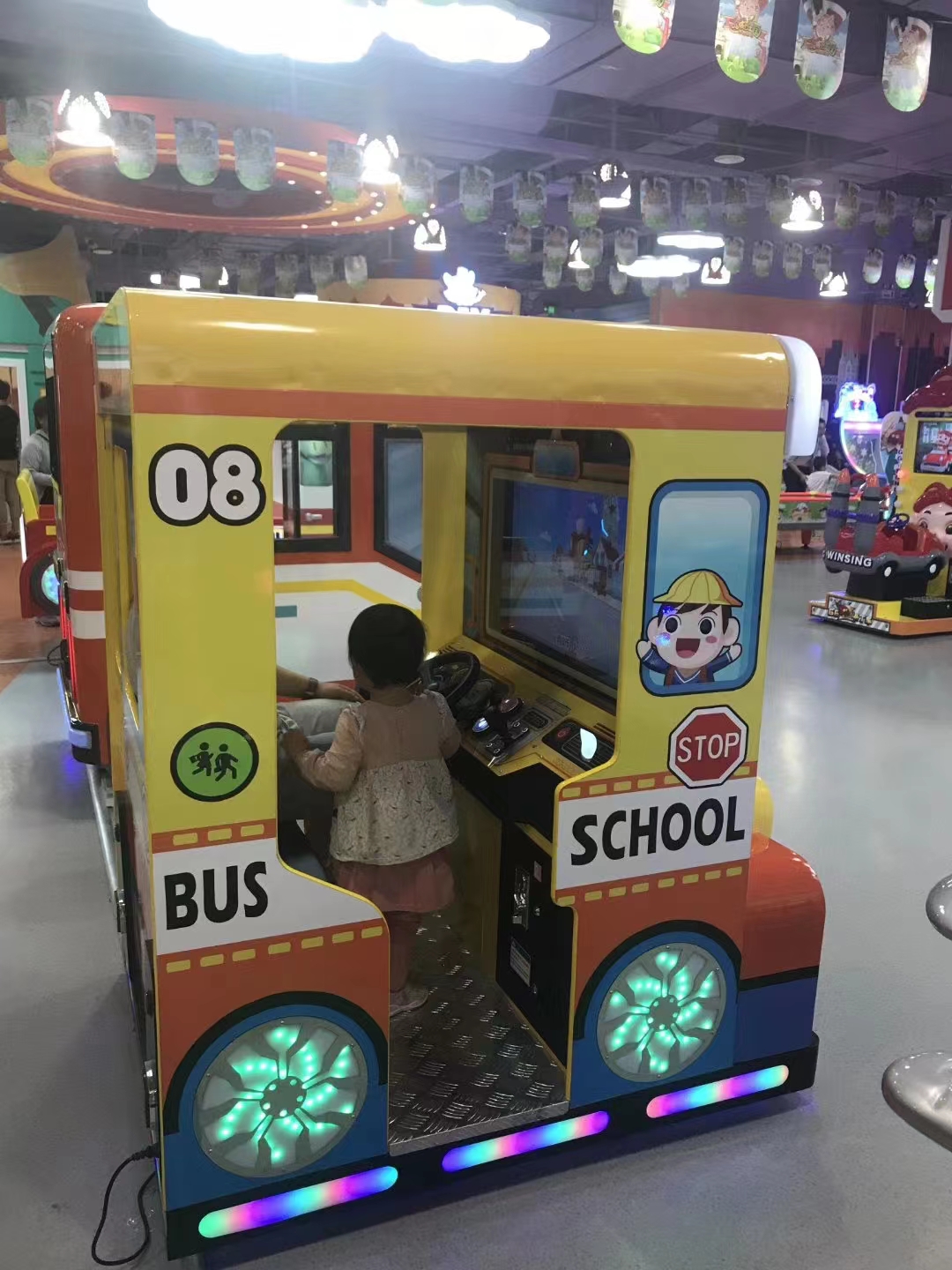 超级校巴6.jpg